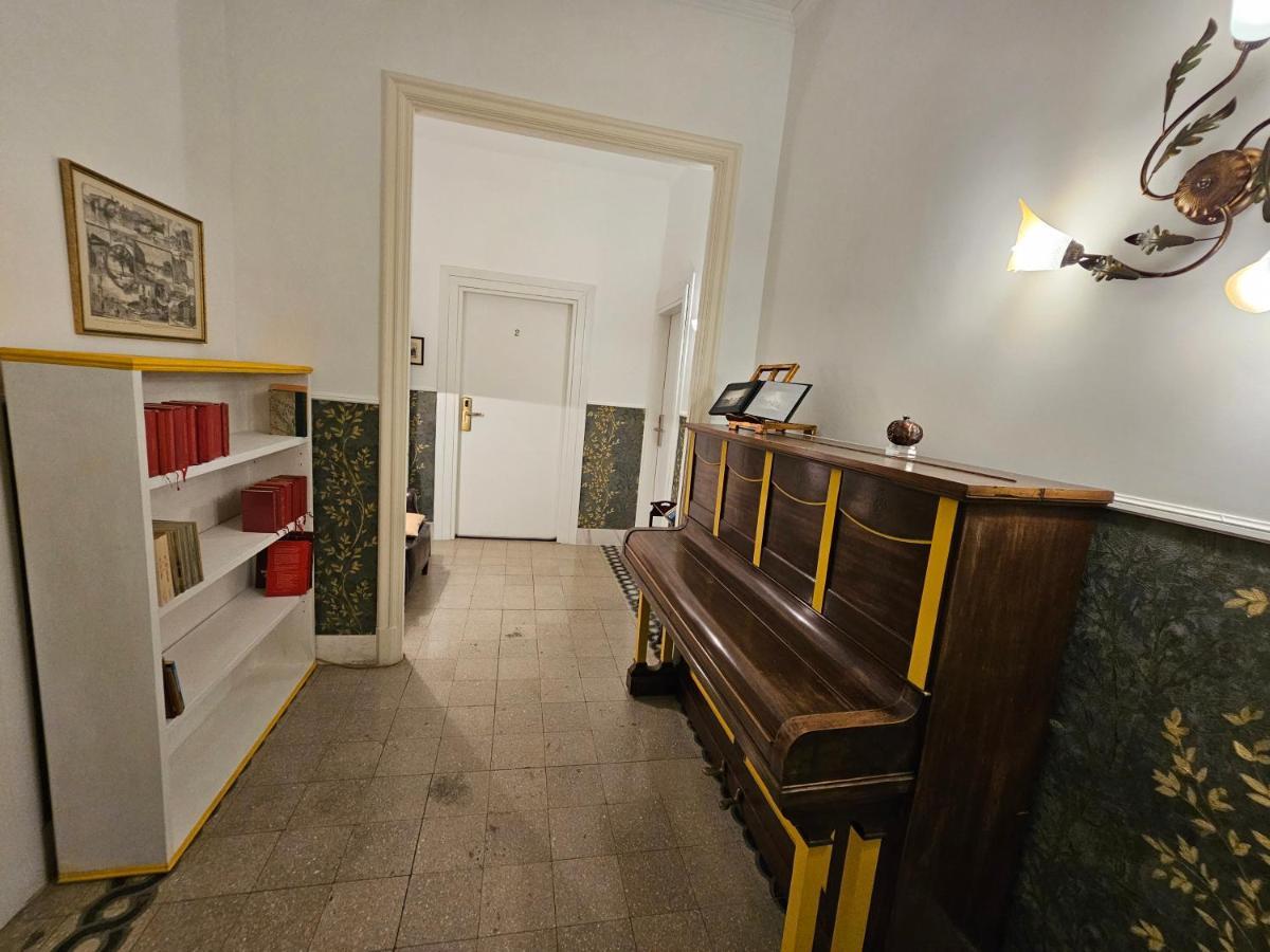 4rooms In * Rom